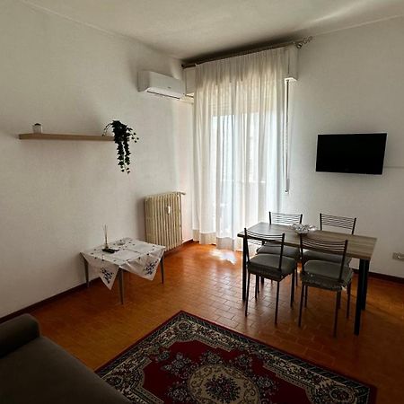 Bilocale Silenzioso A Bignami Apartment Милано Екстериор снимка